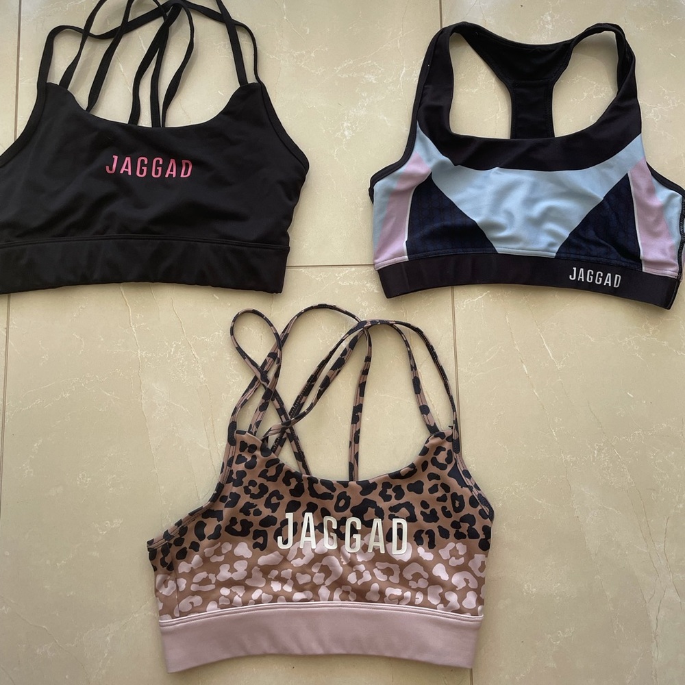 Assorted activewear - Picture 1 of 3